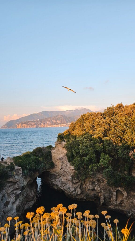 scenic view on the sea during Vespa trip uitzicht op de zee tijdens Vespa tour Amalfi